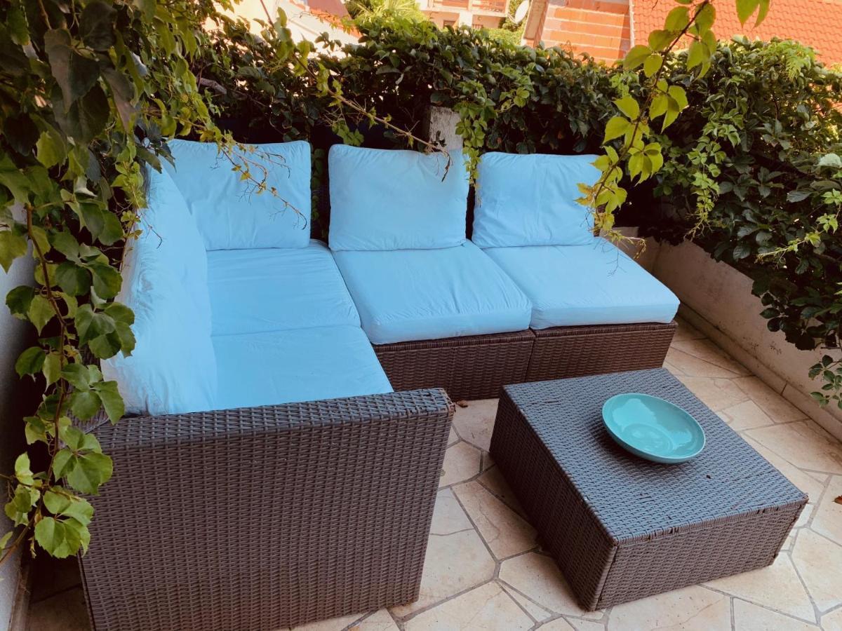 Cozy D&d Apartment Jelsa (Hvar)